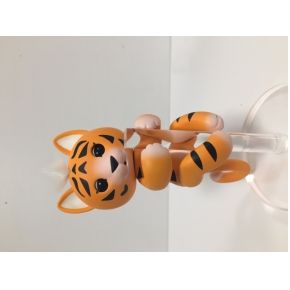 Wowwee Fingerlings Light Up Baby Tijger En Mini Benny En Kali Robot wowwee kopen in de aanbieding