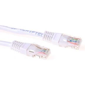 ACT Witte 15 meter U/UTP CAT5E patchkabel met RJ45 connectoren