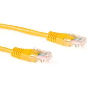 ACT Gele 15 meter U/UTP CAT5E patchkabel met RJ45 connectoren