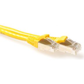 ACT Gele 10 meter LSZH SFTP CAT6A patchkabel snagless met RJ45 connectoren