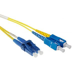 ACT 1 meter LSZH Singlemode 9/125 OS2 short boot glasvezel patchkabel duplex met LC en SC connectore