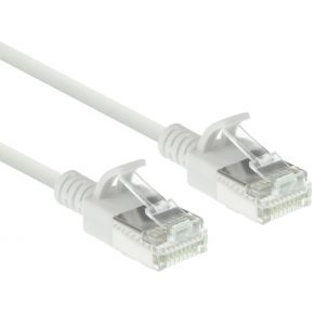 ACT Witte 7 meter LSZH U/FTP CAT6A datacenter slimline patchkabel snagless met RJ45 connectoren