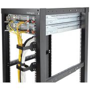 StarTech-com-Multidirectionele-verticale-kabel-D-ringhaak-voor-serverrekken-6-x-10-cm