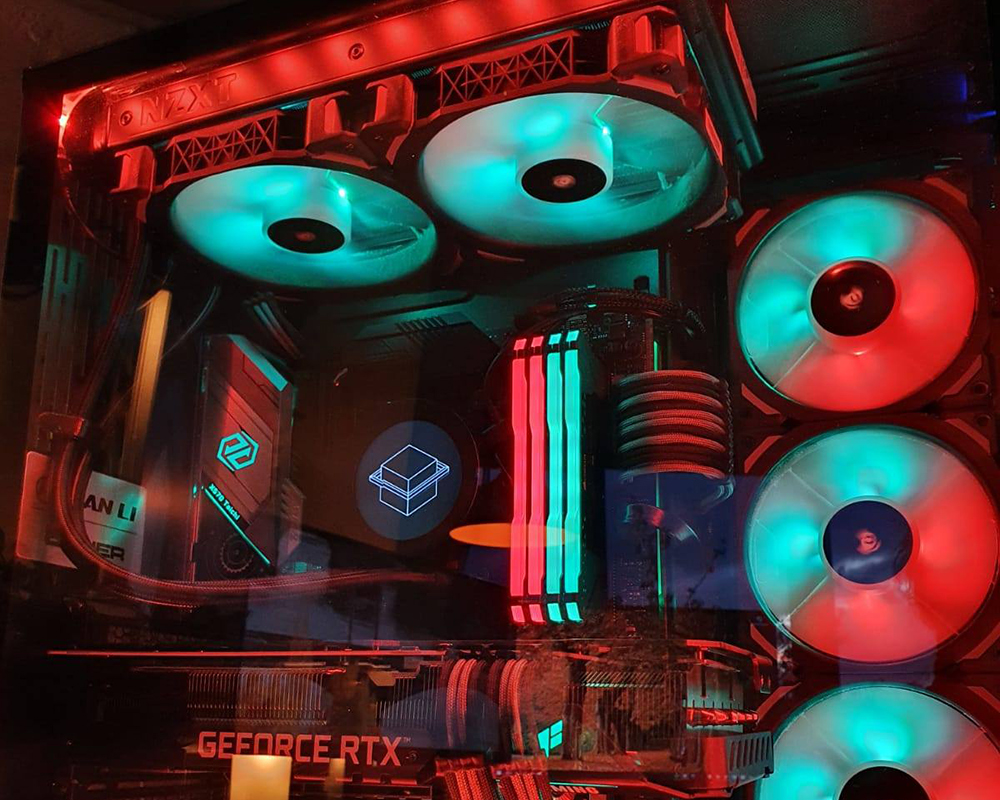 Megekko golden case badge winnaar oktober 2021