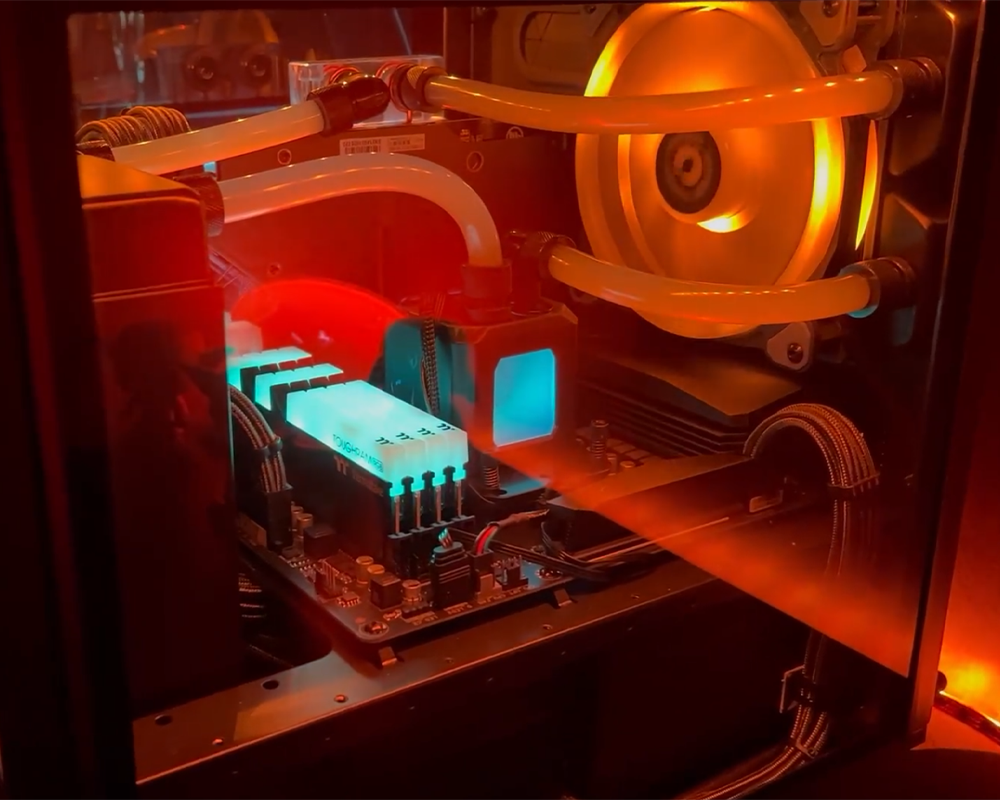 Megekko golden case badge winnaar maart 2023